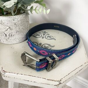 [Nuovo] Navy Blue, Orange & Pink Aztec Print Western Boho Silver Buckle Belt